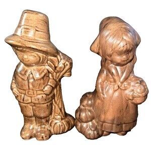 Vintage Praying Pilgrim Boy and Girl Figurine Pair Thanksgiving Hand Painted